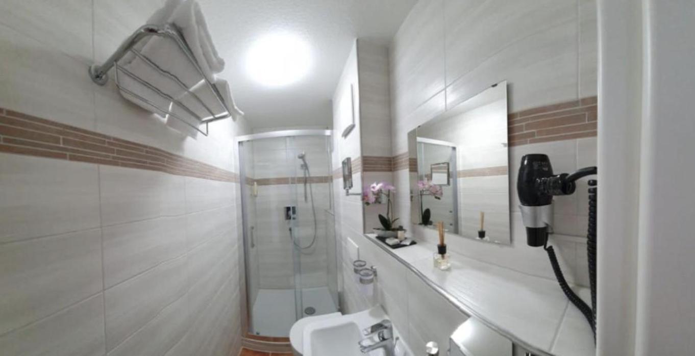 Stadthotel Am Adenauerplatz Marktheidenfeld Εξωτερικό φωτογραφία