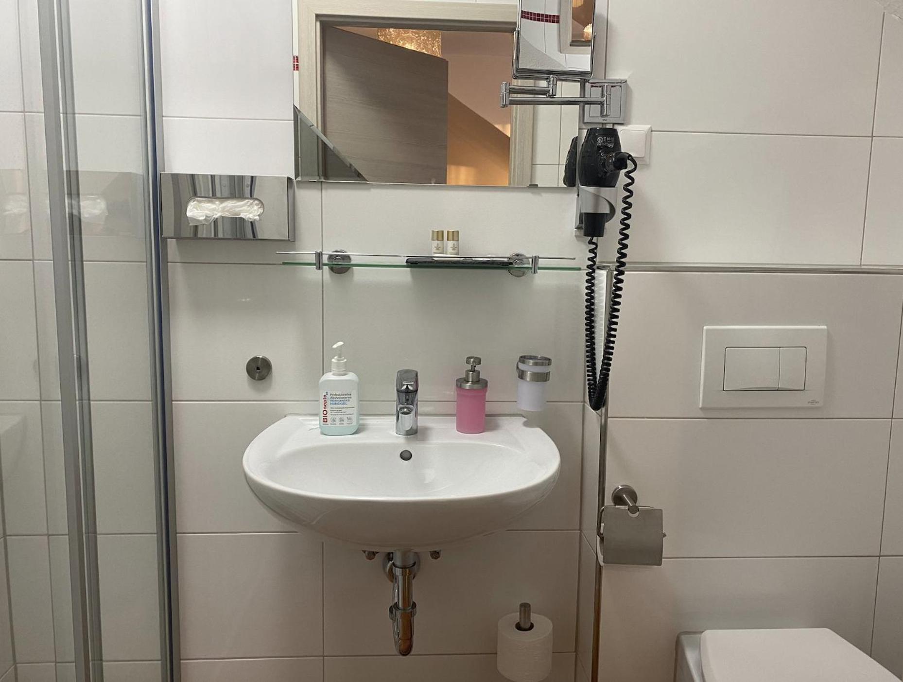 Stadthotel Am Adenauerplatz Marktheidenfeld Εξωτερικό φωτογραφία